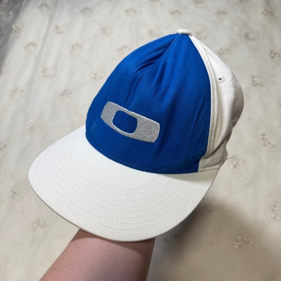Vintage Oakley Blue & White Ball Cap – One Size - Picture 6 of 6